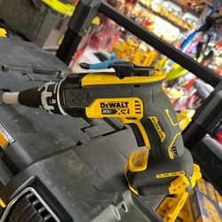 DEWALT 20V CORDLESS DRYWALL GUN XR BRUSHLESS $129 Used