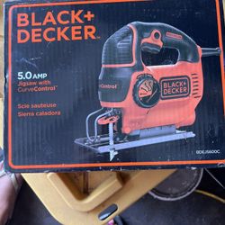 Jigsaw With Curve Control Black+ decker 