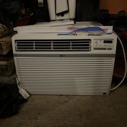 LG Window Air Conditioner 15,000 BTU 