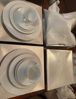 Fine China, White Floral, Inner Gold Band