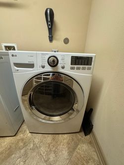 LG TrueSteam Sensor Dry Front-Load Dryer