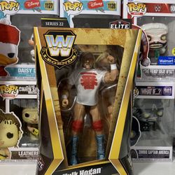 WWE Elite Legends Series 22 Hulk Hogan Chase Version