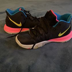 Just Do It Kyrie Basketball Shoes