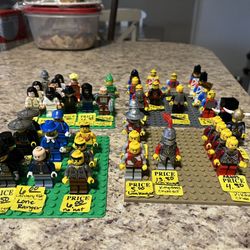 Lego Knights And Indiana Jones Minifigures For sale 