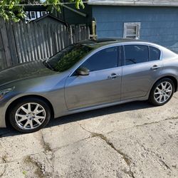 2011 Infiniti G37