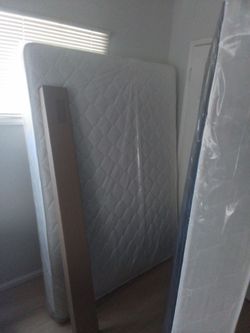 Queen  size bed