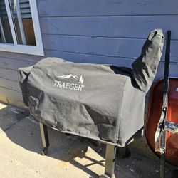 Traeger Texes Elite 34, very large, used just last week, good condition, just needs a little cleanup, cover incl