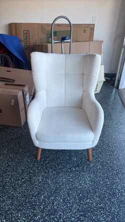 comfortable white chair