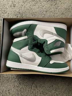 RETRO HIGH 1s $200 WORN ONCE