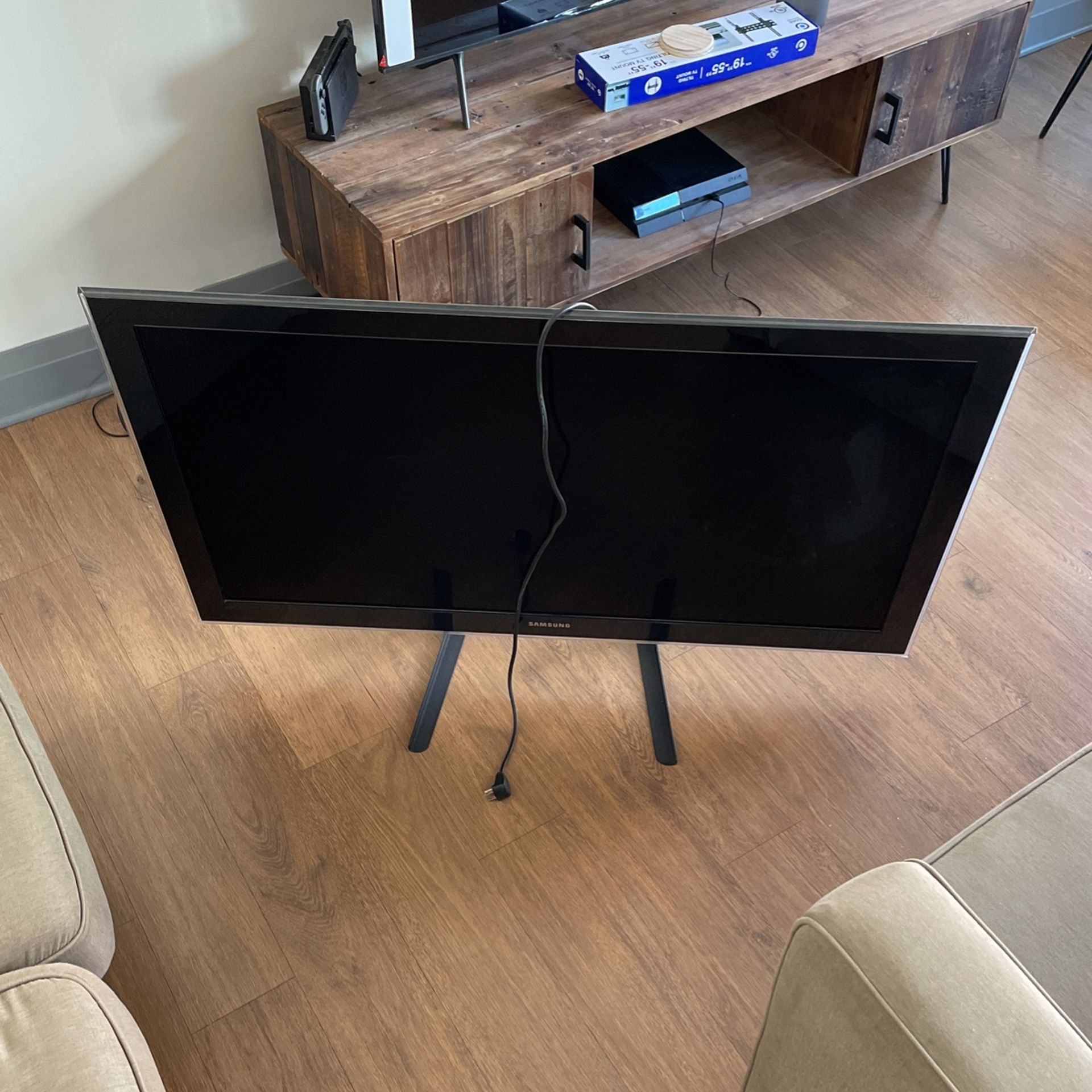 50” Samsung TV