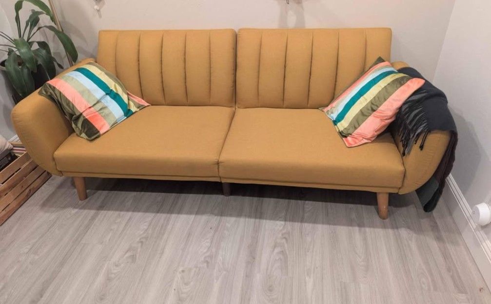 Novogratz Futon