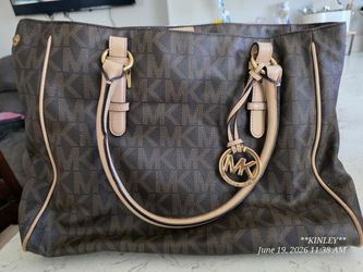 MK purse