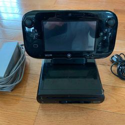 Nintendo Wii U 32GB Bundle with Hookups + Super Mario 3D World and Nintendoland Games