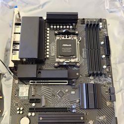Asrock X670e PG Lightning motherboard