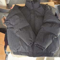 Essentials Puffer 75 Bucks Size Medium 