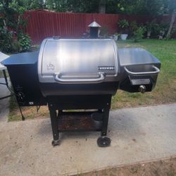 BBQ BEAST – Camp Chef Woodwind Pro 24 w/ Sidekick & Smart WiFi Grill