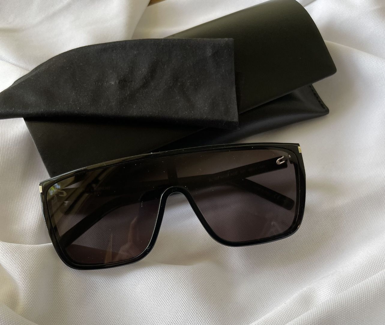 YSL Womens Yves Saint Laurent Sunglasses Authentic Brand New