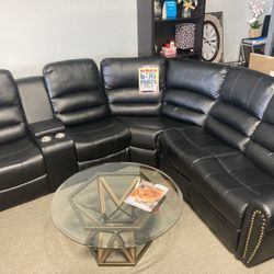  Reclining Sectional $1499🖤