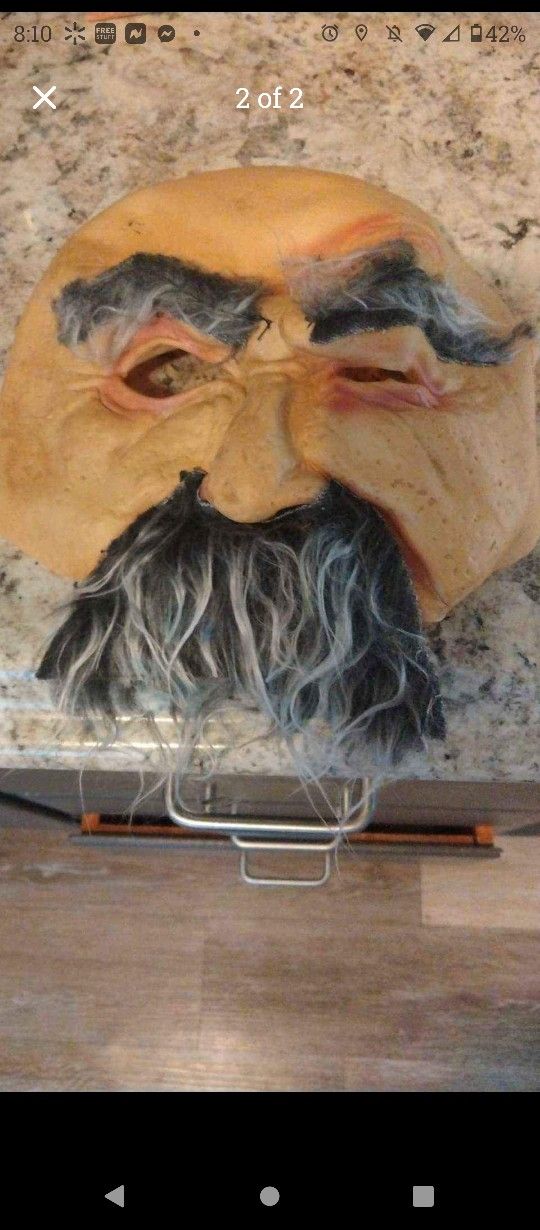 HALLOWEEN DECOR AND COSTUMES