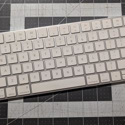 Apple Magic Keyboard
