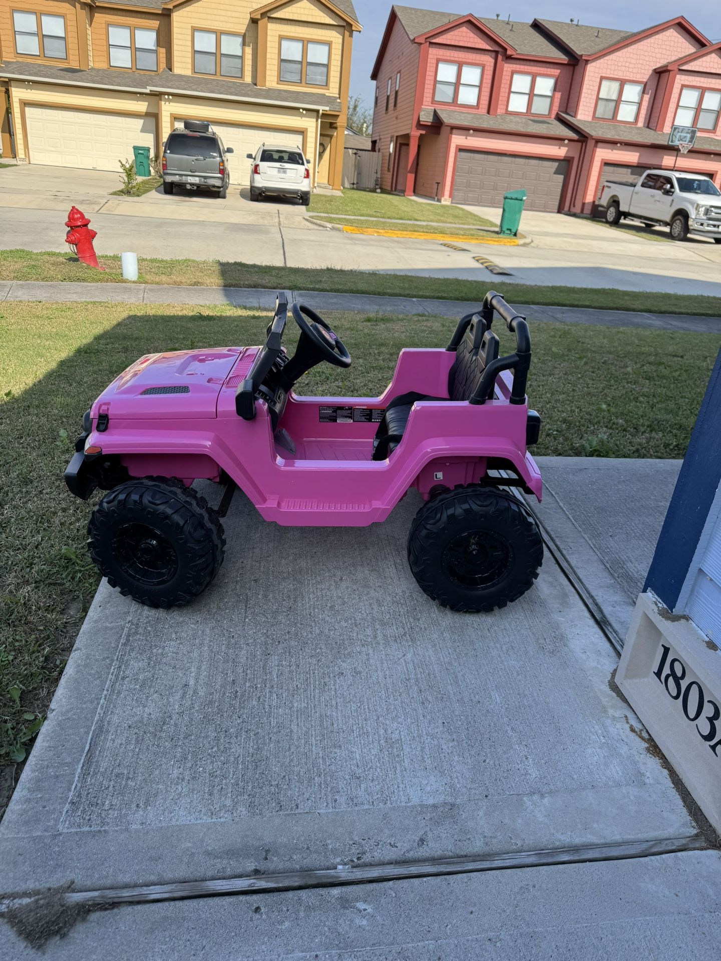Pink Jeep 12V