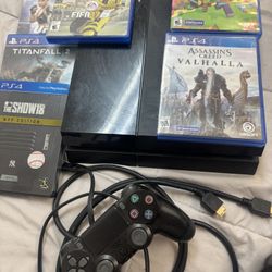 PS4 With All Pictured 