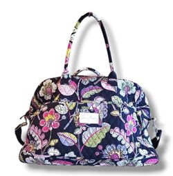 Vera Bradley Weekender Bag With Shoulder Strap & Compartments 