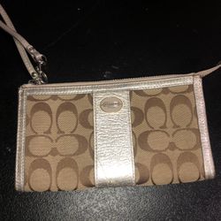 Coach Wristlet (Could Use Cleaning)