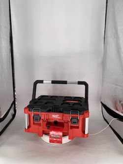 Milwaukee PACKOUT 22 in. Large Portable Tool Box Fits Modular Storage System