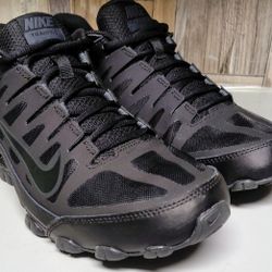 Nike Reax 8