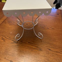 Stand Cake Cookies White Metal Scalloped Edges Cute Fun