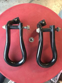 GMC Sierra 2500 HD Truck. 2011. Front end Hooks.