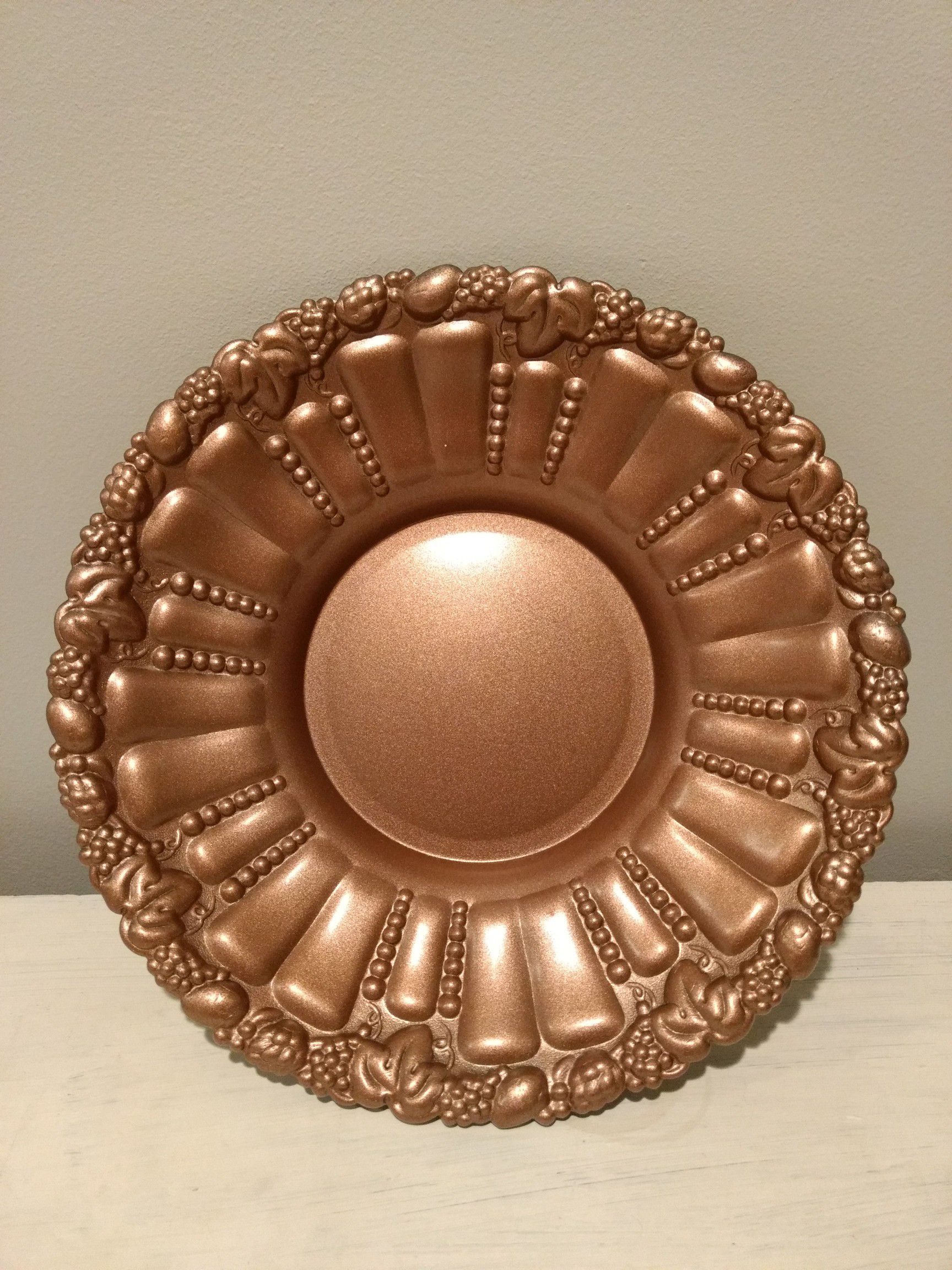 Bronze painted metal platter/decoration/
