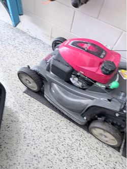 Honda Self Propelled HRX217 RARE plus Stihl trimmer, edger, trimmer and blower