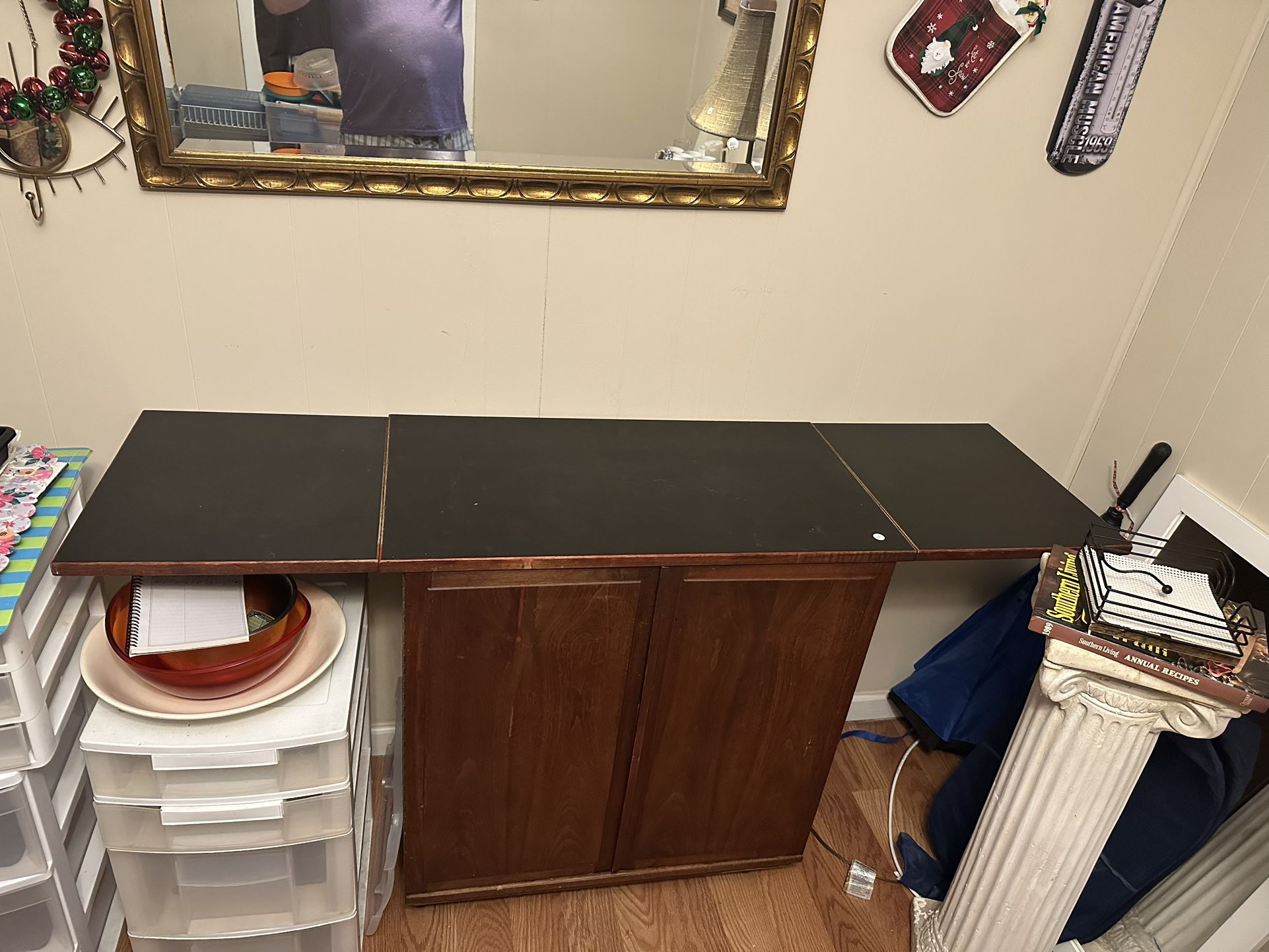 Collapsible Bar Stand/cart