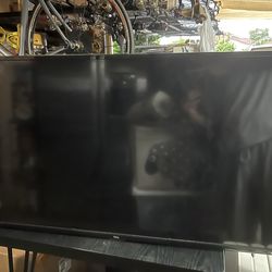 TCL 32” TV