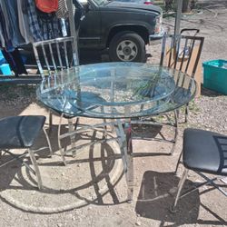 Glass Table 4 Chairs