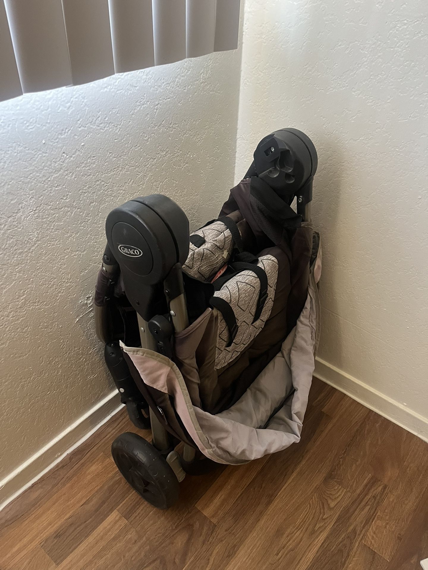 4 wheel stroller