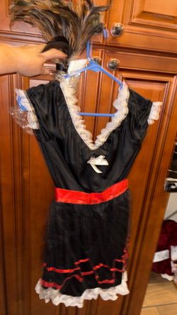 Maid   Woman  Halloween costume   S/M.   , and apron and duster