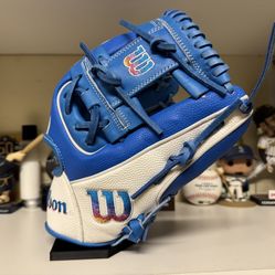Wilson A2000 DP15 Love The Moments Collection 11.5” 