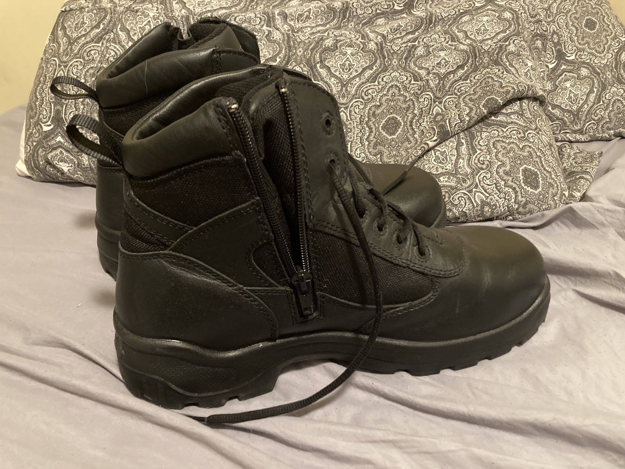 WORX Waterproof Safety-Toe Boots, Size 13, Near-New Condition