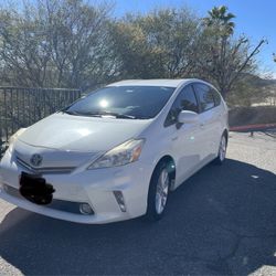 2013 Toyota Prius V Hybrid – Clean Title, Great MPG
