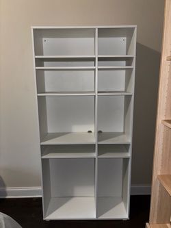 IKEA VIHALS Bookshelf