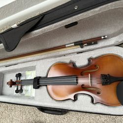 NEW 1/4 Violin!! Perfect for Beginners!! 