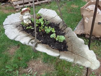 Concrete Leaf Decor