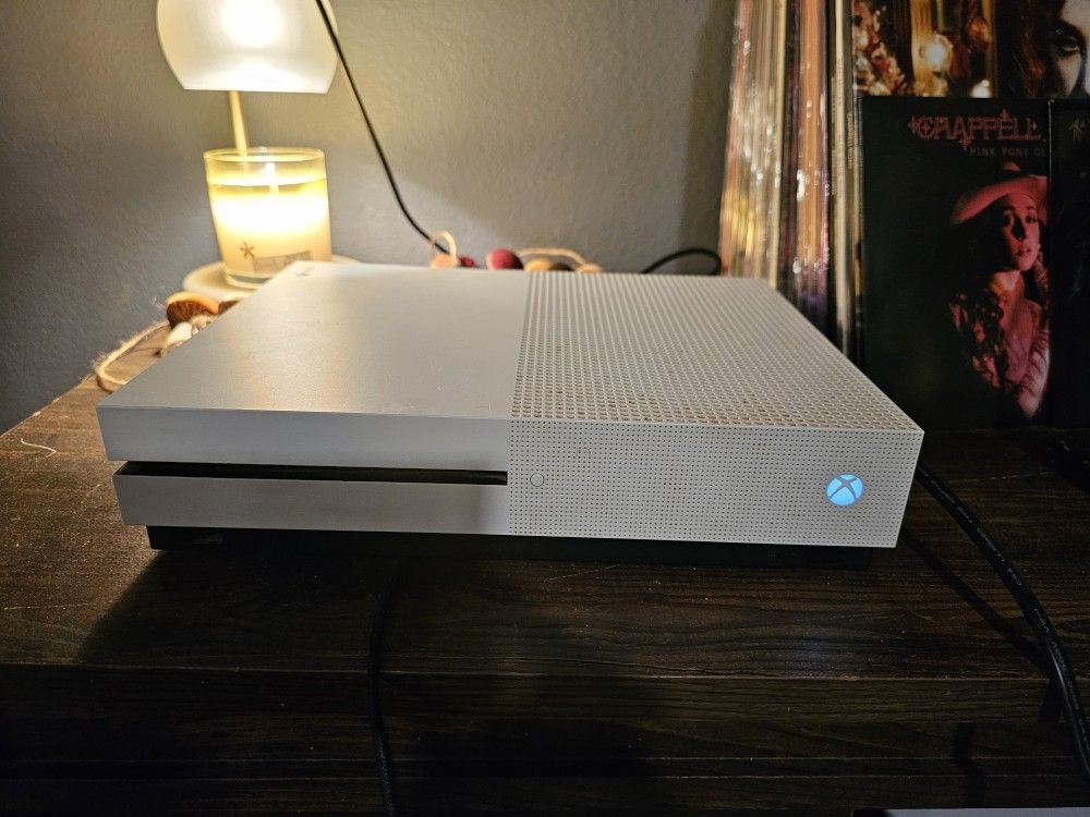 Xbox One S