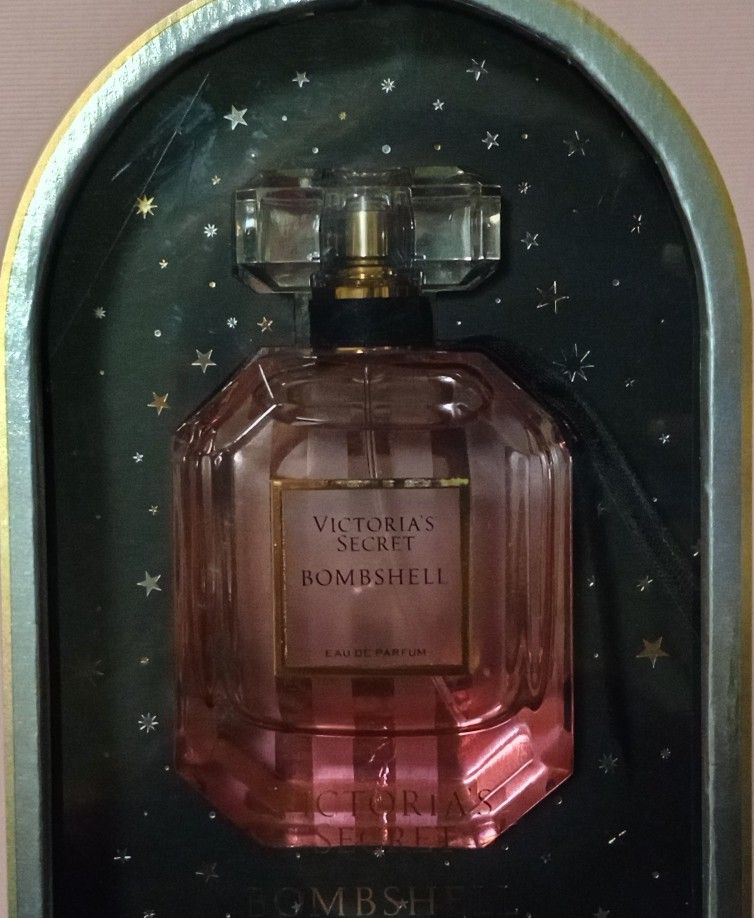 Victoria's Secret Bombshell Gift Package