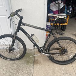 Trek 3 Series 3700 Mountain Bike