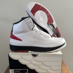 Air Jordan 2 Retro Chicago Men’s Size 9