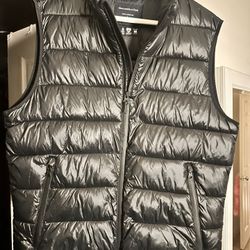 Abercrombie and Fitch Puffer Vest